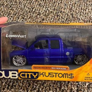 Chevy Silverado 2002 special for collectors